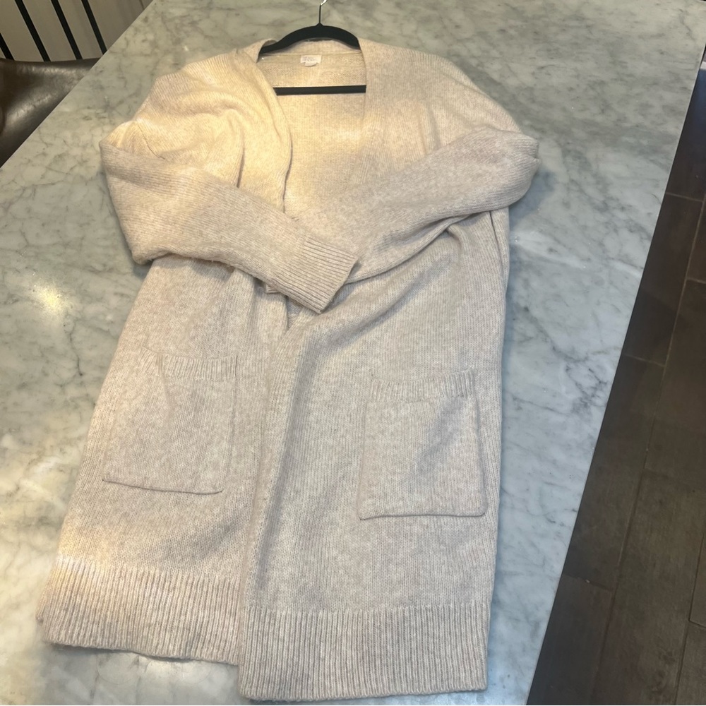 Stars Above Cream Colored Cardigan with Pockets Size Xl/XXL